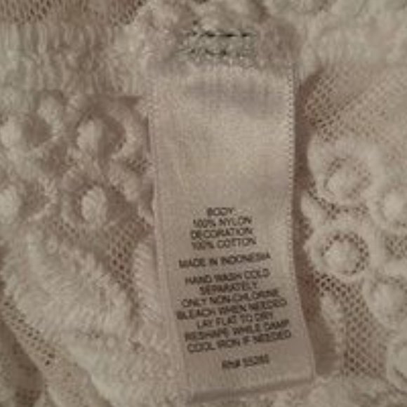 Express Long Sleeve Fitted White Lace Over Netting Scoop Neck Romantic Top SZ XS - Picture 3 of 5
